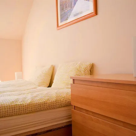 Made * Βουδαπέστη